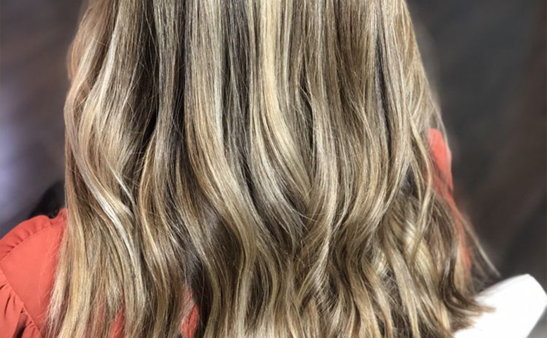 Comparison of partial highlights on one side and solid color on other